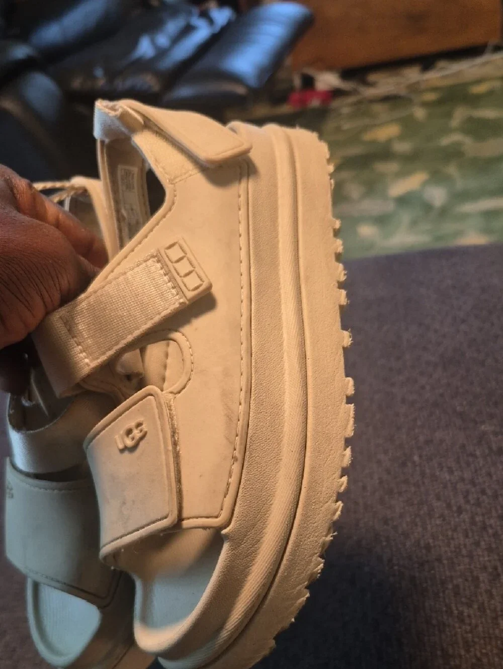 UGG kids sandals